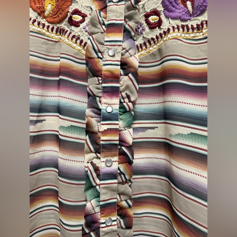 Double D Ranch Santa Rita Blouse Western Pearl Snap Serape Embroidered Boho Top - Picture 7 of 16